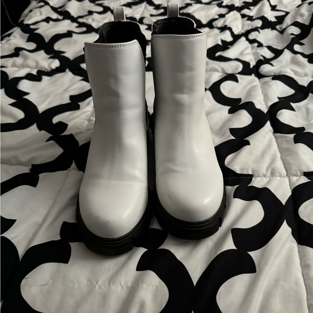 Steve Madden Boots